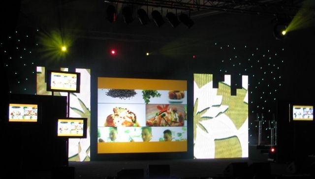 Tablero de alquiler móvil interior de la pantalla LED de P5mm para el fondo de etapa